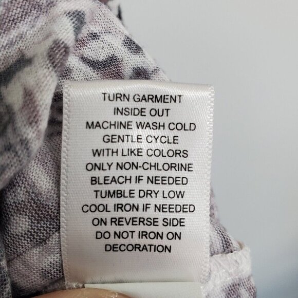 One World Womens Embellished Short Sleeve Top Blouse Size 1X Crochet Back Detail - Picture 12 of 15